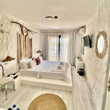 Bedroom (adults Only) *