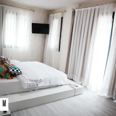 فندق Bedroom (adults Only) *
