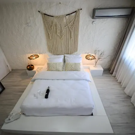 فندق Bedroom (adults Only) *