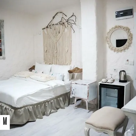 Bedroom Hotel *